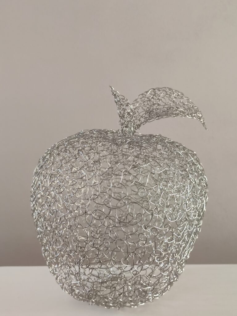 “THIS IS NOT AN APPLE”